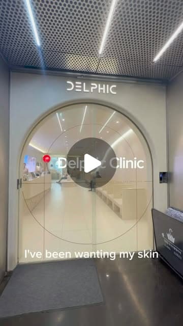 Lia (@liaslogs) during a PicoSure and GV laser brightening treatment at Delphic Clinic in Gangnam, Seoul — Instagram reel