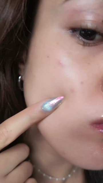 Frame from @salguinkorea's TikTok “My Korean skin glow-up” at Delphic Clinic, Gangnam, during a brightening and pigmentation package with laser, LDM and a modeling mask