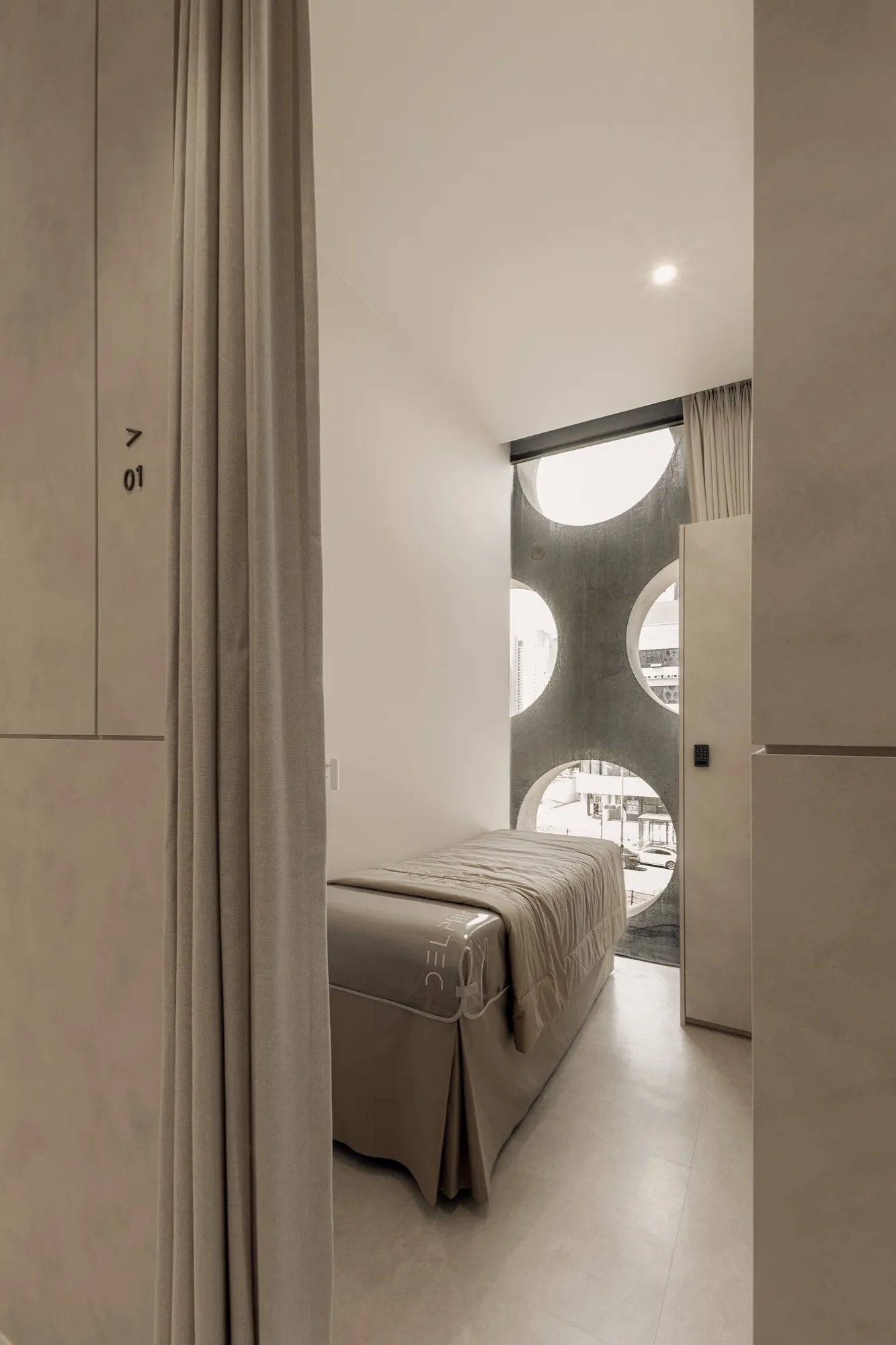 Delphic Clinic in Gangnam, Seoul